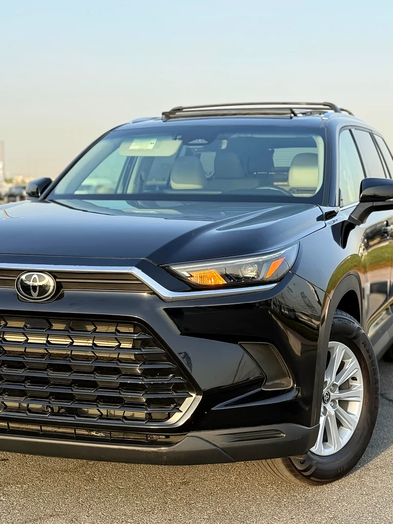 TOYOTA GRAND HIGHLANDER Hybrid 2024 7800 Driven . FULLOPTION PREMIUM63158340917123113
