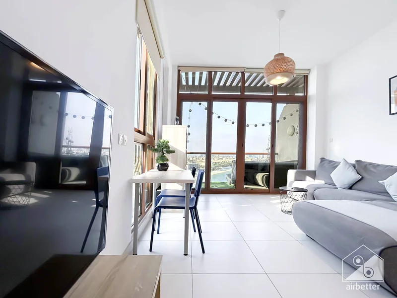 Spacious Studio in Palm Views - ALL BILLS Inc. + FREE Parking & Wifi63832117086978112