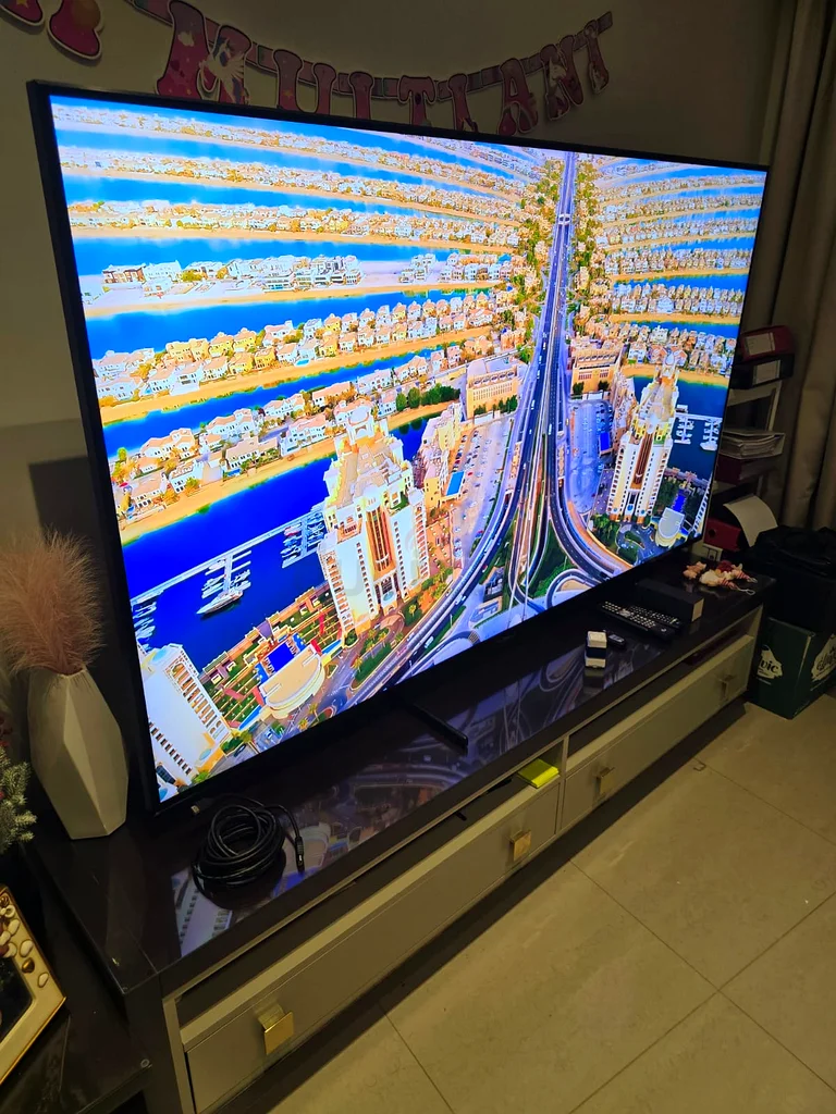 SAMSUNG QA82Q900RBK 82-inch Ultra HD 8K Smart QLED TV63167575238913112