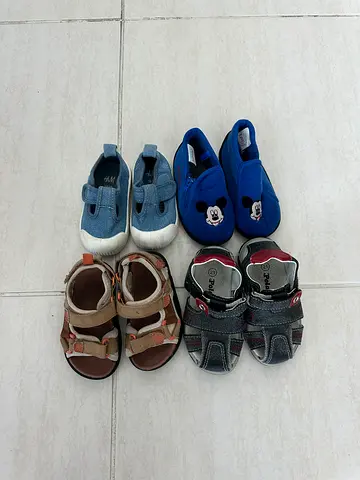 Boys shoes size 18-20