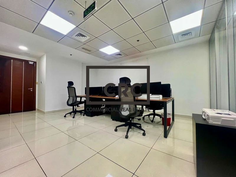 مجهز بحائط فاصل | قريب من المترو | جاهز للسكن63260196399490112