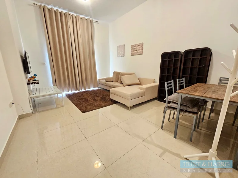 شقة بغرفة نوم واحدة للبيع في قرية الحمرا - بإطلالة على البحر63859833914498111