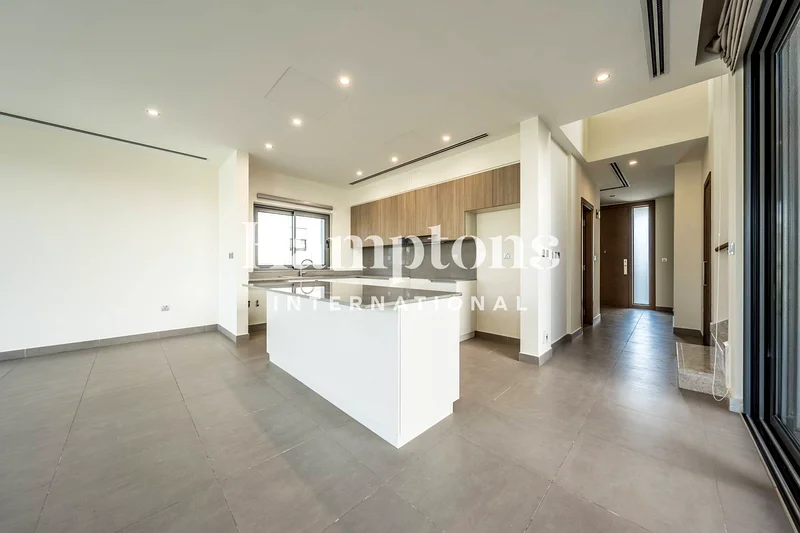 Great Location | Top Condition | Must See | VOT64045328338689114