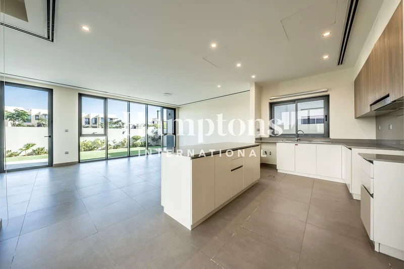 Great Location | Top Condition | Must See | VOT64045328338689113