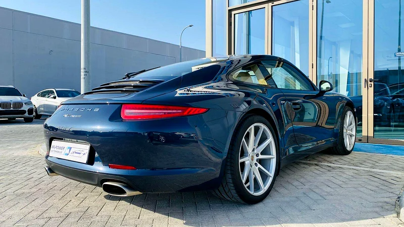 Porsche 911 Carrera under warranty with full service history for GCC63398649596418112
