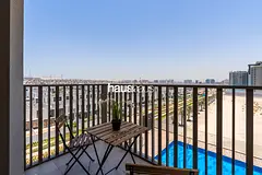Cosy Studio with Pool View | Your Poolside Escape