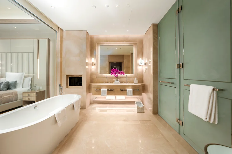 Luxe One Bedroom Suite  with Guaranteed Return 10 years63237581925762111