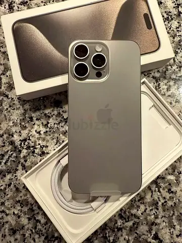 I phone 15 pro max 256 natural titanium edition