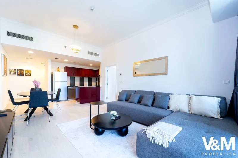 Large Layout | Upgraded | Vacant | Parking64039606286593112