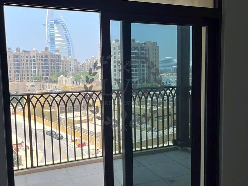 موقع ممتاز | جديد بالكامل | تخطيط واسع63268111455747111