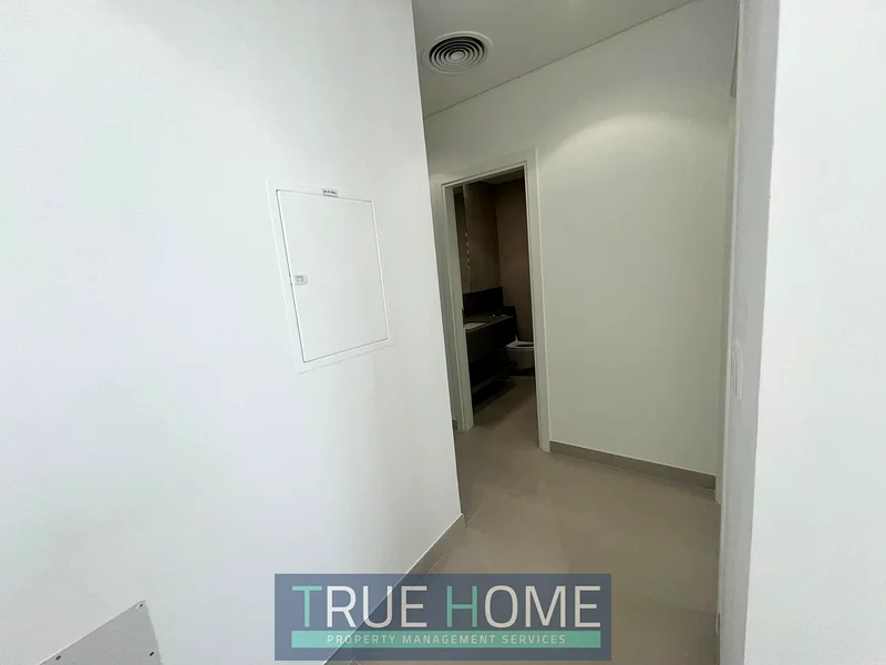 شقة بثلاث غرف نوم للإيجار في روبينا، جاهزة للانتقال63157889190147112