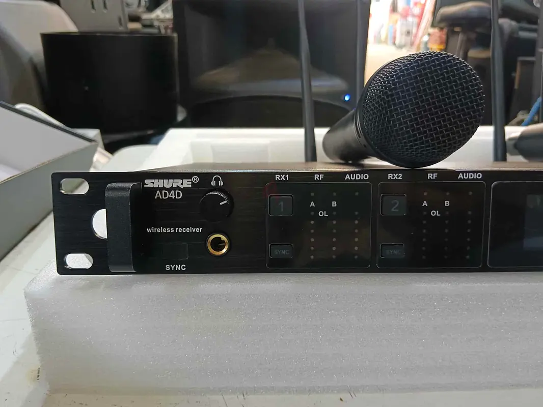 Shure AD4D Digital Wireless Microphone System - Your Sound Solution!63230187334531116