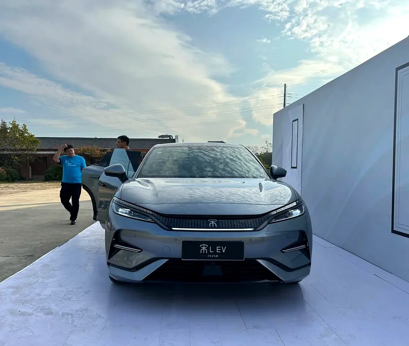 2025 BYD Song L EV 662KM Beyond Edition63177576205443111
