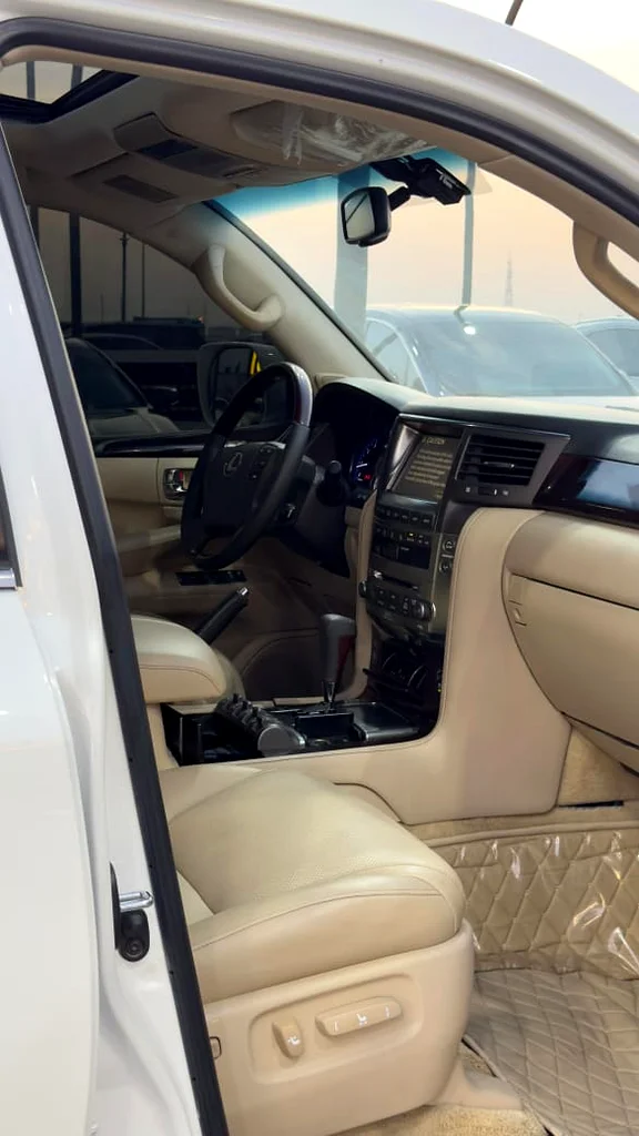 Lexus LX570 S 201063225313076353113