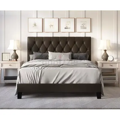 Queen size bed (sale on queen size bed 99)