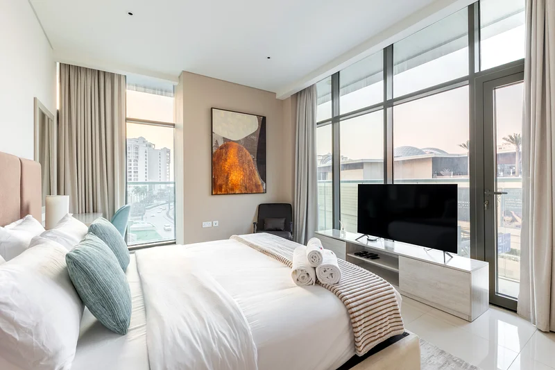 🔥Hot Offer🔥 Elegant Beachside Studio in Prime Palm Location63832616790145110