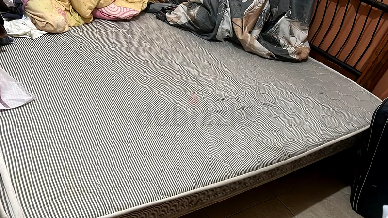 فراش بحجم الملك للبيع63217332808578118