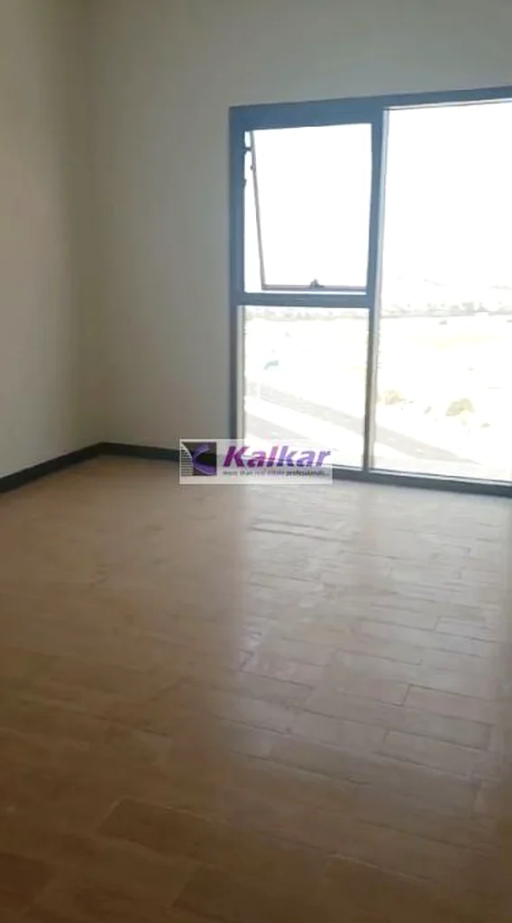 غرفة نوم واحدة كبيرة | غير مفروشة | رukan63267714641026111