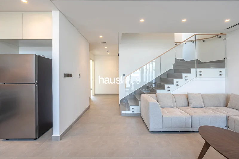 Best for Families | Near Community Facilities63828111292161112
