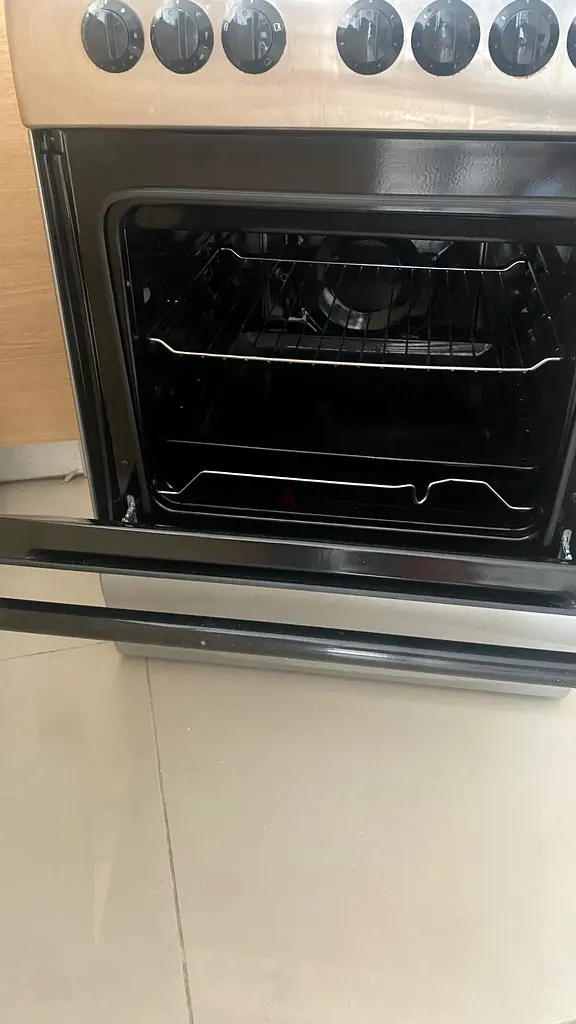 Conventional electric oven cooker