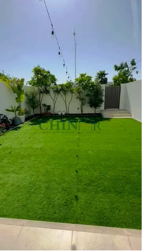 Premium 2-Bedroom Townhouse +Maidroom | Extended Kitchen |Single Row63173496775169112