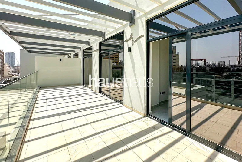 Brand New | Penthouse Floor | Newly Rented63209791625217111