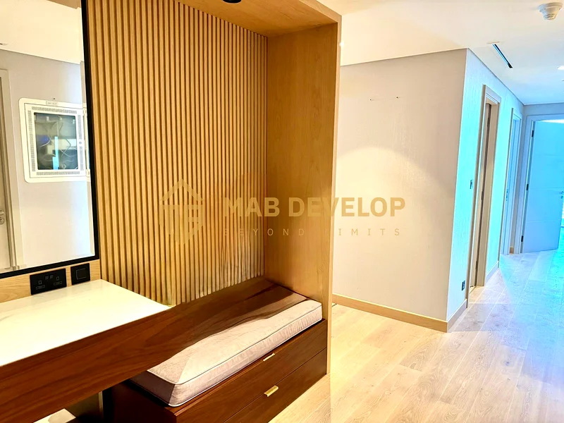 منظر برج | وصول إلى المول | أثاث فاخر | طابق عالي63770523961475114
