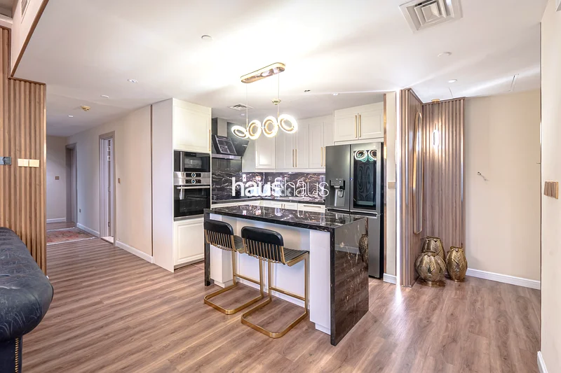 Fully Upgraded | Near Beach | Stylish 2BR63831134916737112