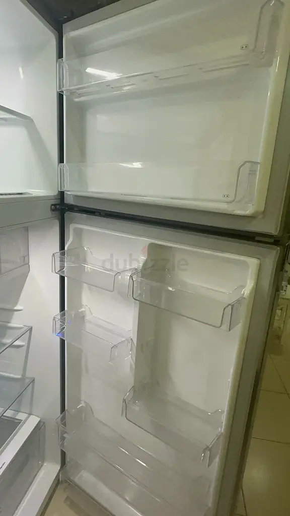 ثلاجة إل جي بحالة جيدة جدًا