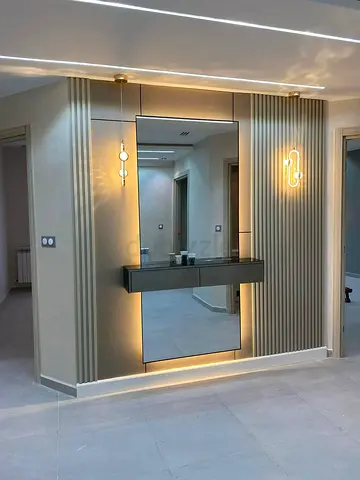Stunning Modern Wall Mirror with Impressive Backlighting