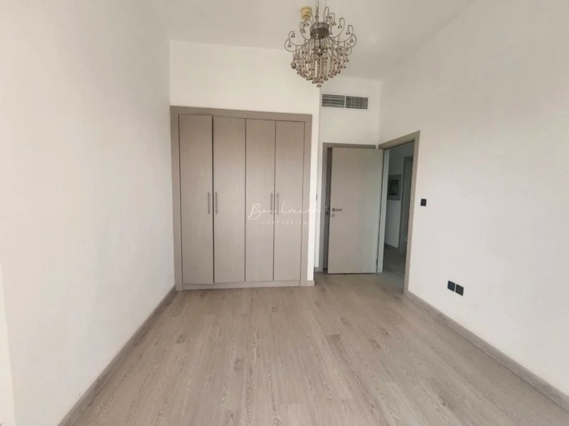 Vacant Ready to Move |Upgraded |Huge Balcony62890343708033113