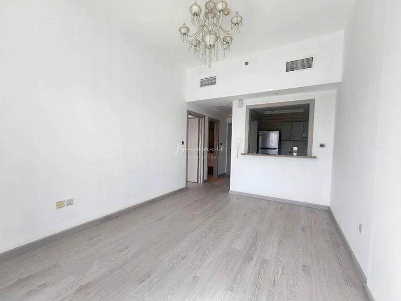 Vacant Ready to Move |Upgraded |Huge Balcony62890343708033112
