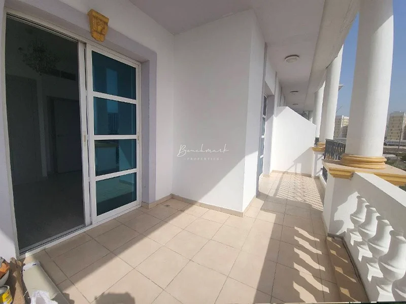 Vacant Ready to Move |Upgraded |Huge Balcony62890343708033111