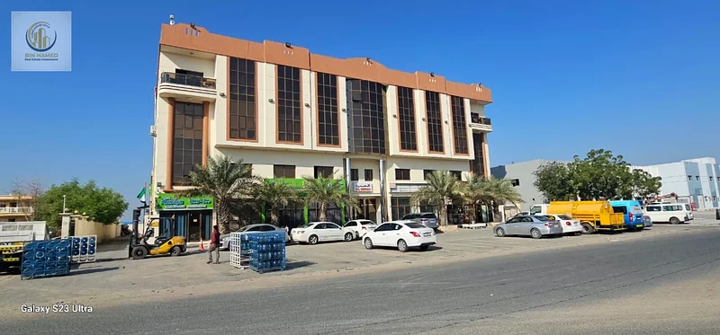 للبيع مبنى في المنطقة الصناعية الحديثة في أم القيوين -63185196866817111