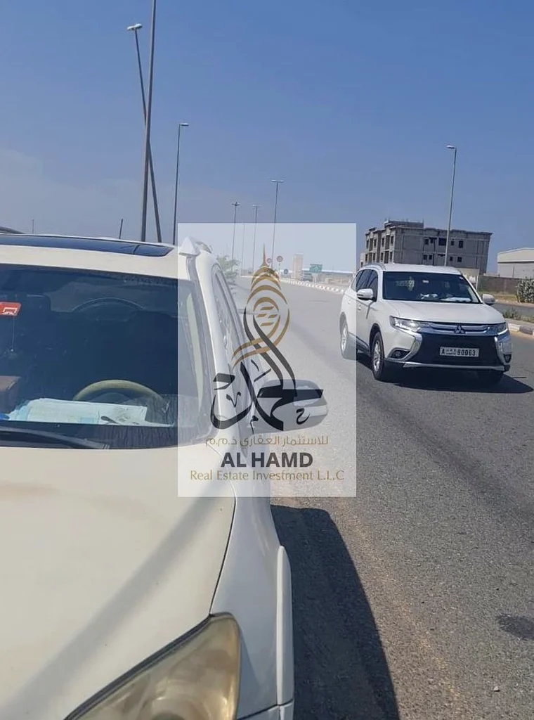 For sale directly from the owner in  Uaq Umm  Al-Thoob new sanya   43594 sqft 45*9063185196836481113