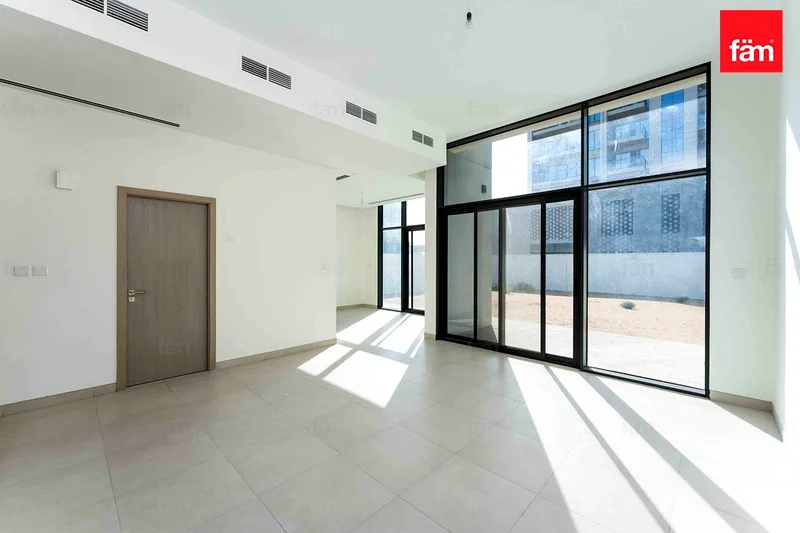 Vacant | 4BR+M | Unfurnished | Community View63763385423491112