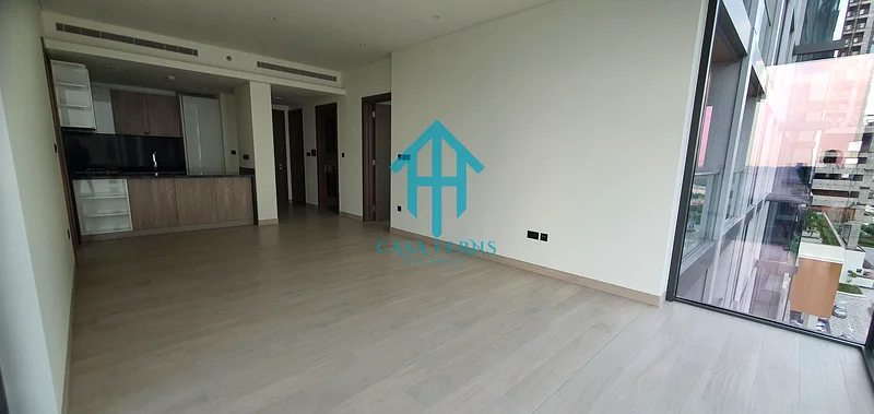 Corner Unit | Lower Floor | Community View62929649688194113