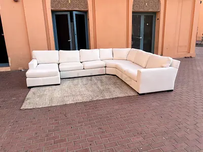 42000retail-Crate and barrel Axis U Elegant White Sectional Sofa - Perfect for Modern Living Rooms