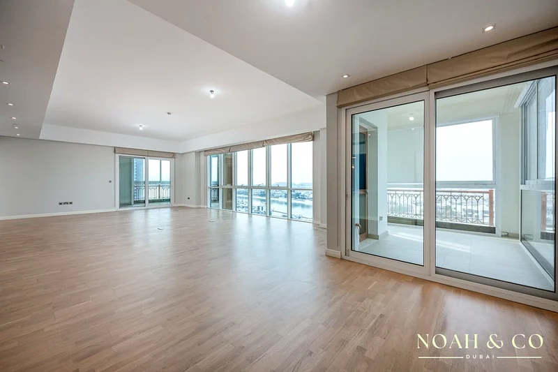 Fully Upgraded | Full Sea View | Spacious Layout63752664398721114