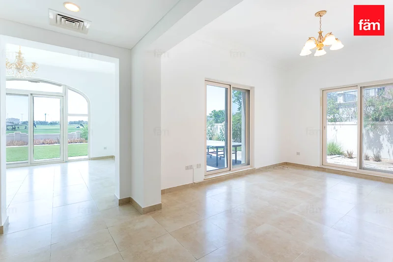 5 غرف نوم + خادمة | نوع C2 | إطلالة على ملعب الغولف | شاغرة63735297641090113