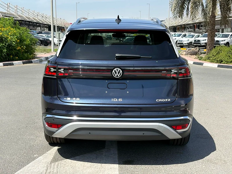 ID6 - 2022 - 1300 km ONLY - 7 Seater - BRAND NEW  - CHINA SPEC63152289889283113