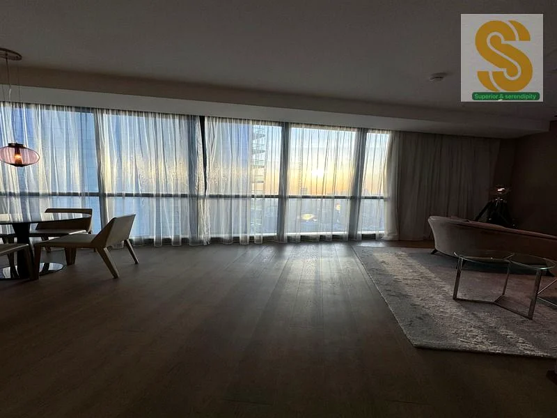 فندق فاخر  
وحدة 1  
موقع متميز  
عرض رائع63206864174721111