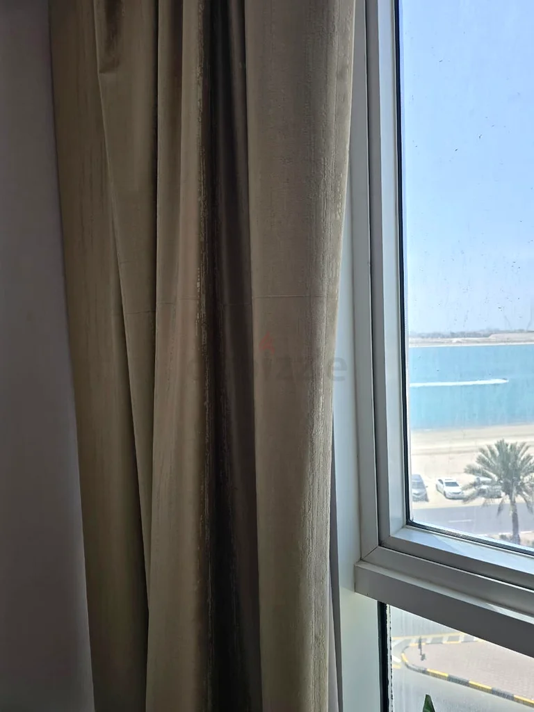 ستائر بيج أنيقة للبيع - حسّن مساحتك!63223358695554112