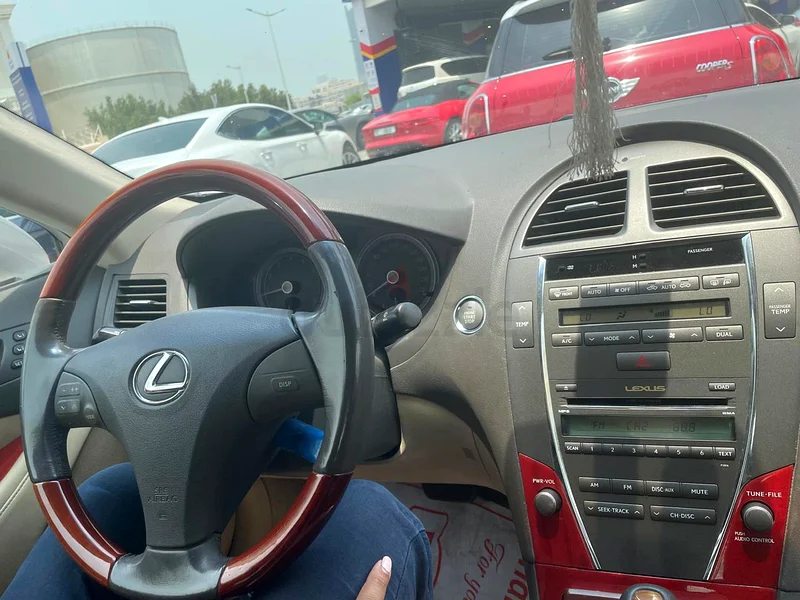 Lady driven Fully maintained comprehensive insurance63225699238787113