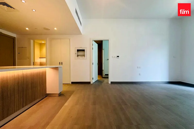 Brand New | Park View | Vacant |64014294332162114
