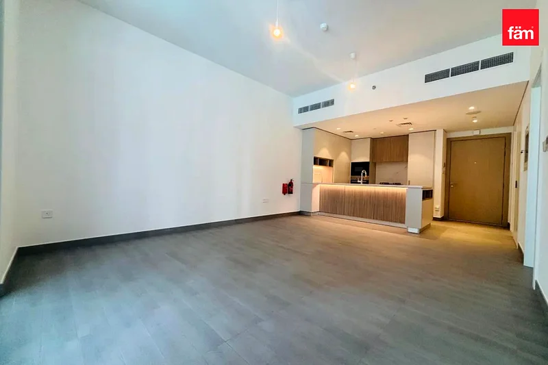 Brand New | Park View | Vacant |64014294332162113