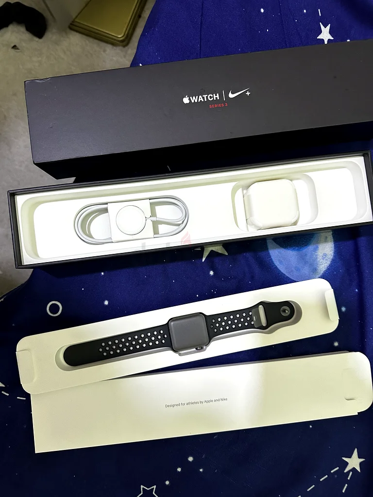 Apple watch series3 nike edition 38mm space gray new not used before with new battery 100%63166176428675114