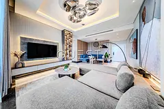 Upgraded | Large Terrace &amp; Private Jacuzzi | All Bills Incl