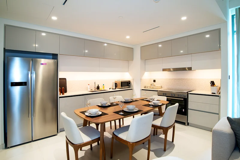 Luxury 3BHK + Maid’s Room | Beachfront | Pool & Gym | Fully Furnished63817019870978114
