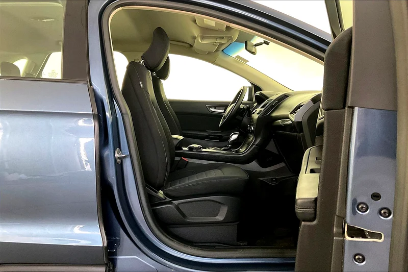 2018 Ford Edge SE  • Big Price Drop • Lowest Price Guaranteed • 41693063226738436737114
